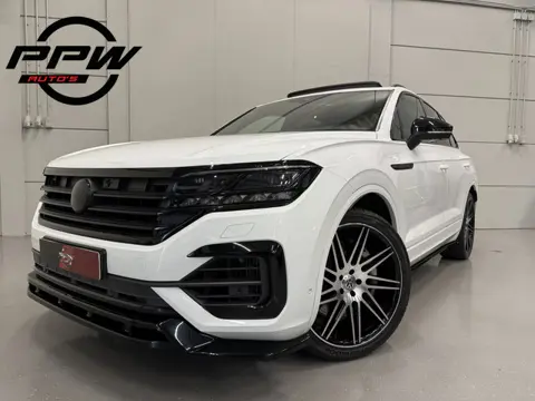 Volkswagen Touareg R 3.0 TSi 4MOTION eHybrid 462PK PANO/PUGLIA/LUCHTVERING/NACHT-ZICHT/TREKHAAK/22"/