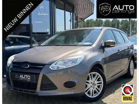 Ford Focus Wagon 1.6 EcoBoost Trend 150PK | DEALERONDERHOUDEN | NL AUTO | Trekhaak | 1500KG TREKGEWI