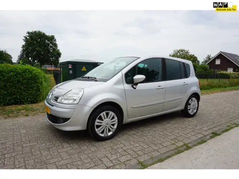 Renault Grand Modus 1.6-16V Exception automaat