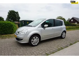 Renault Grand Modus 1.6-16V Exception automaat