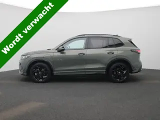 Volkswagen Tiguan 1.5 Plug Hybrid R-Line Edition 272 PK | Soh 100% | Trekhaak | 360 Camera | Navigat
