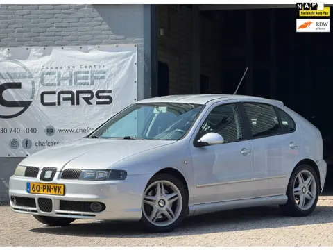 Seat Leon 1.8 TURBO TOPSPORT|NAP|AIRCO|DEALEROH|BOEKJES|6BAK!