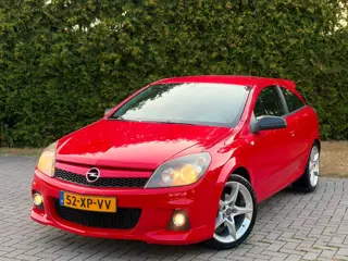 Opel Astra GTC 1.6 Temptation