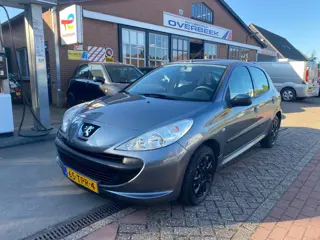 Peugeot 206 + 1.1 Access Lite
