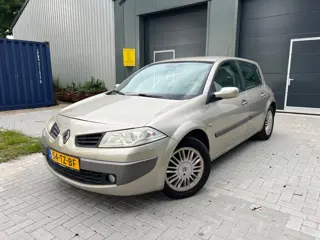 Renault Mégane 2.0-16V Privilège Automaat
