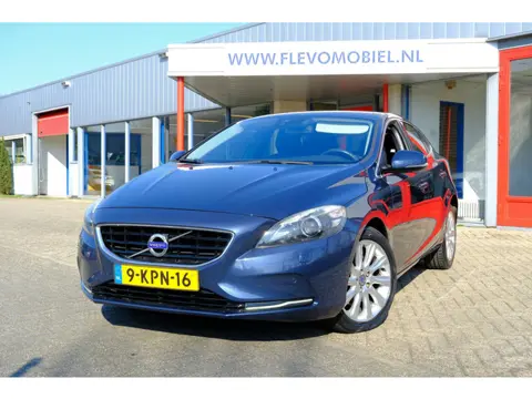 Volvo V40 1.6 T3 Momentum Clima|Navi|Cruise|PDC|LMV