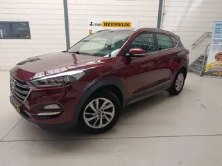 Hyundai Tucson 1.7 CRDi Comfort Airco (automatisch) | Trekhaak | stoelverwarming | set winterbanden 