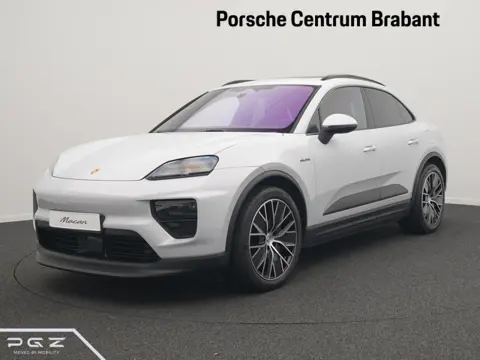 Porsche Macan Macan 4