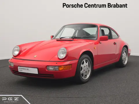 Porsche Carrera 4
