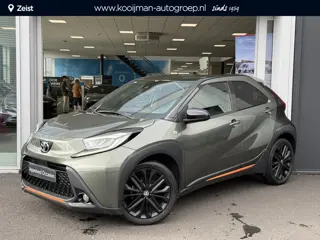 Toyota Aygo X 1.0 VVT-i S-CVT Limited | Stoelverwarming | Achteruitrijcamera | Climate Control