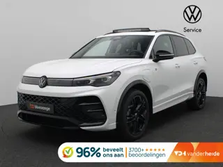 Volkswagen Tiguan 1.5 eHybrid R-Line Edition 272PK DSG Panoramadak, Trekhaak, 360gr. Camera, Black S