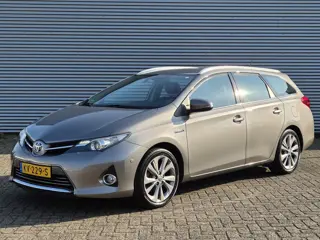 Toyota Auris Touring Sports 1.8 Hybrid Executive Leder Stoelverwarming Camera