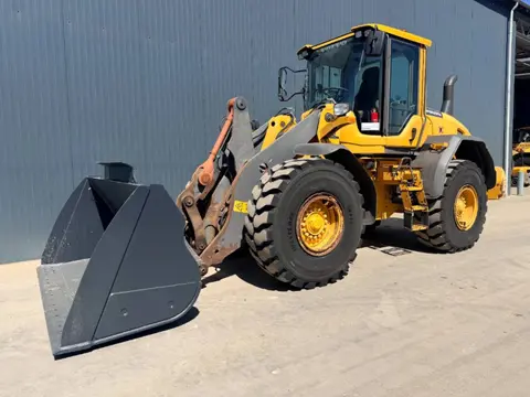 Volvo L90G (bj 2014)
