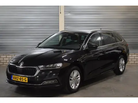 Skoda Octavia Combi 1.0 e-TSI Business Edition Plus +Android Auto/Carplay|Stoelverwarming|Virtual Co
