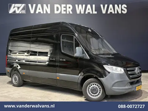Mercedes-Benz Sprinter 314 CDI 143pk L2H2 Euro6 Airco | Camera | Apple Carplay | Trekhaak | Cruiseco