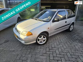 Suzuki Swift 1.3-16V Summum | AUTOMAAT | 12MND GARANTIE | AIRCO | LAGE KM | NW APK |