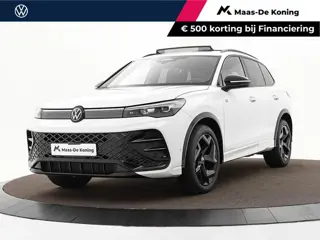 Volkswagen Tiguan 1.5eTSI/150PK R-Line Blackstyle DSG · Panoramadak · Trekhaak · Apple/Android Car P