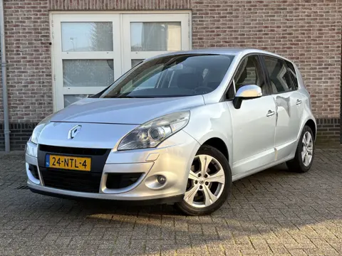 Renault Scénic 1.4 TCE Dynamique lees tekst (bj 2010)