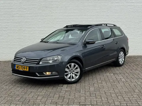 Volkswagen Passat Variant 2.0 TDI R-line Panorama dak Clima Navigatie Cruise Trekhaak