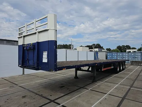 VAN HOOL 3 AXLE PLATFORM hard wood floor