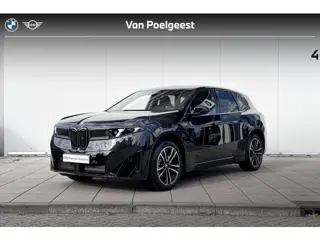 BMW iX3 50 xDrive M-Sport Pro 20 Inch / Glazen Dak / Electrisch Verstelbare Voorstoelen / Driving As