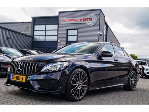 Mercedes-Benz C-klasse 180 Sport Edition Premium Plus | Dubbele Panorama | AMG Pakket | Stoelverwarm