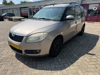 Škoda Roomster 1.4-16V Style LOOP SLOOP HANDEL EXPORT GEEN APK  MEER