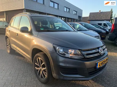 Volkswagen Tiguan 1.4 TSI Easyline 2011 € 8950.- CRUISE AIRCO TREKHAAK