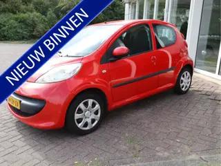 Peugeot 107 1.0-12V XS 5 deurs! Nette auto! (bj 2008)
