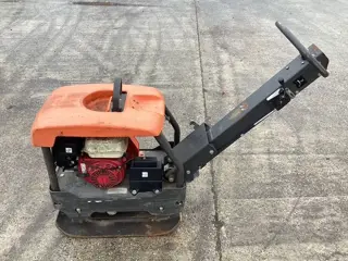 Gebruikte trilplaat Husqvarna LG204