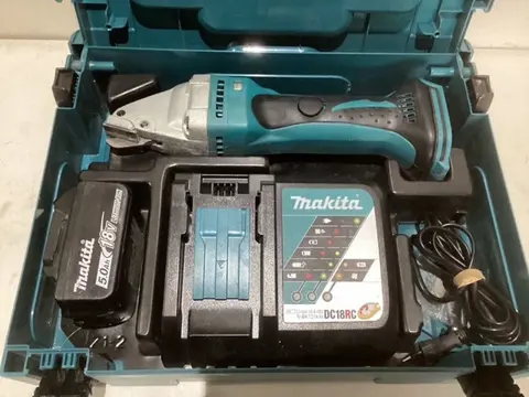 Gebruikte plaatschaar op accu Makita DJS161