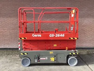 Gebruikte schaar hoogwerker genie gs2646 (nieuwe batterijen)