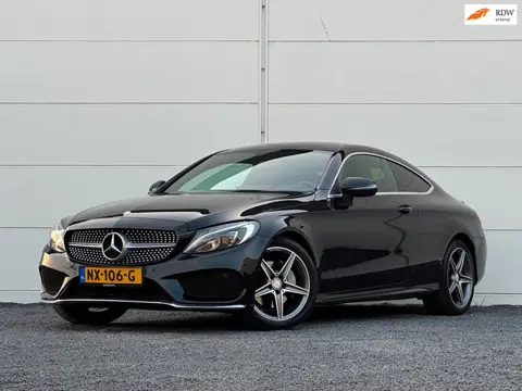 Mercedes-Benz C-klasse Coupé 180 Amg Burmester Groot scherm Camera AMG diffuser Apple Sportonderstel