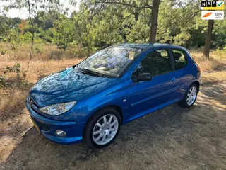 Peugeot 206 2.0-16V GTI APK 18-02-2027