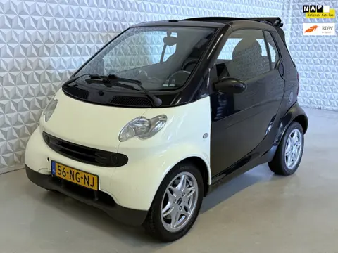 Smart Cabrio Cabrio & passion Leer Stoelverwarming Airconditioning
