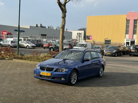BMW 3-serie Touring 318i TOURING CLIMA/STOEL VERWARMING/LM-VELGEN! NETTE STAAT!