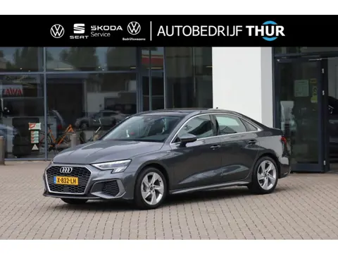 Audi A3 Limousine 30 TFSI S edition 110PK / 81kW DSG, Panoramadak, verwarmbare voorstoelen, S-Line i
