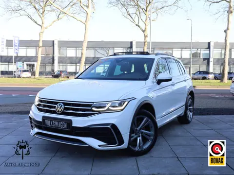Volkswagen Tiguan 1.4 TSI eHybrid R-Line 2X 245PK | Panodak | Vol Leer | 360° | Virtual | Memory 2X 