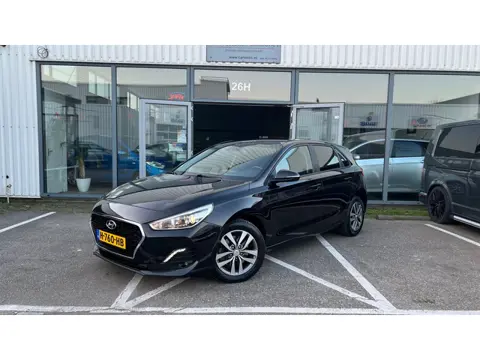 Hyundai I30 1.4 T-GDI Comfort AUTOMAAT | NAVI | CLIMA | CRUISE | STOEL/STUUR VERWARM. | CAMERA | PDC