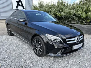 Mercedes-Benz C-Klasse 160 Business Solution |Navi|Cruis|LED|Camera|Trekhaak Zwart