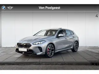 BMW 1 Serie 120 M Sport Pro Glazen Schuifdak / Harman Kardon / Driving Assistant Plus / Stuurwielran