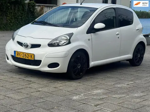 Toyota Aygo 1.0-12V Cool/Cruisecontrol/Airco/apk 08-2027