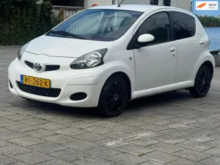 Toyota Aygo 1.0-12V Cool/Cruisecontrol/Airco/apk 08-2027