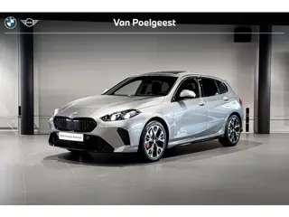 BMW 1 Serie 120 M Sport Pro | Glazen Panoramadak | Stoelverwarming | Achteruitrijcamera