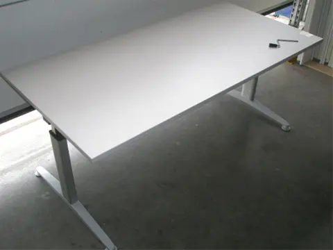 1x Slingerbureau B161xD80cm