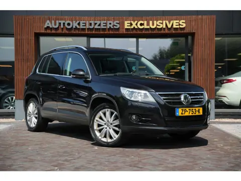Volkswagen Tiguan 2.0 TDI Track&Field 4Motion Leer Cruise Clima Stoelverw. Groot Scherm 4x4