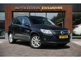 Volkswagen Tiguan 2.0 TDI Track&Field 4Motion Leer Cruise Clima Stoelverw. Groot Scherm 4x4