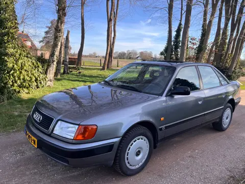Audi 100 2.3 E