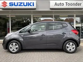 Kia Venga 1.4 CVVT DynamicPLusLine | Navi | Achteruitrijcamera | Parkeersensoren | Climate Control |
