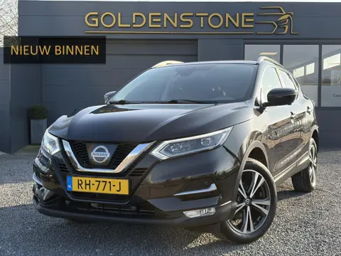 Nissan Qashqai 1.2 N-Connecta 360° Camera,Pano,Navi,Keyless,6 Bak,Clima,Cruise,Pdc V+A,116pk,2e Eige